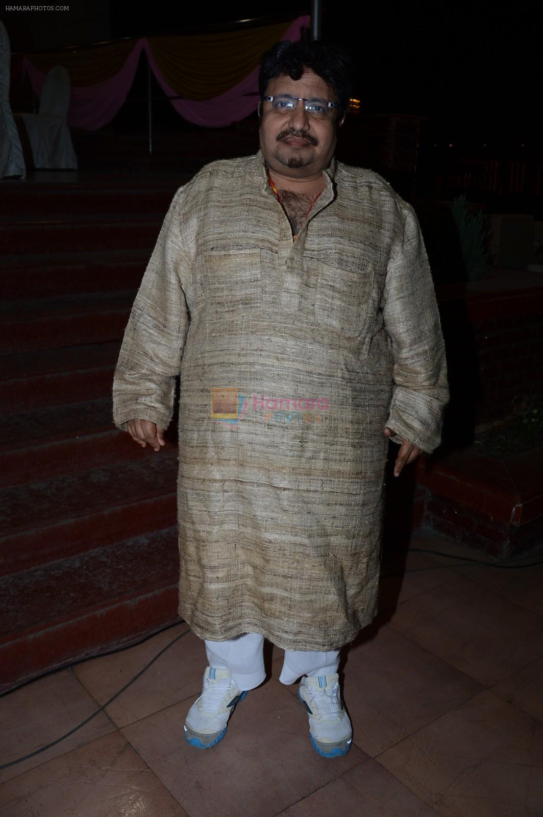 Actor Director Neeraj Vora at Music Maestro Pt. Bhavdeep Jaipurwale's Son Sudeep Jaipurwale's Sangeet on 5th Feb 2014