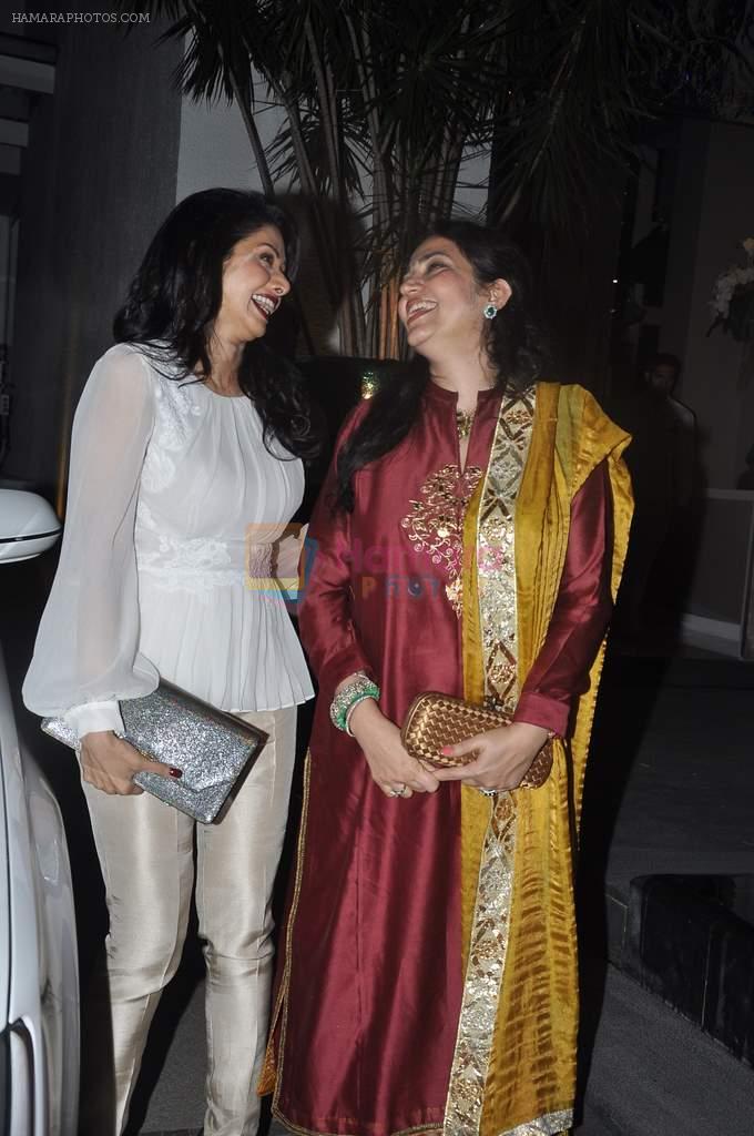 Sridevi, Rashmi Thackeray at Simone Khan's birthday bash in Sanjay Khan's Residence, Mumbai on 12th Feb 2014