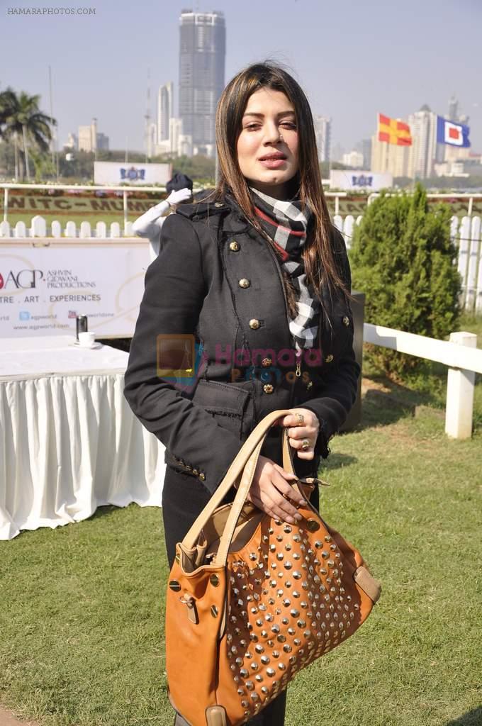 Kainaat Arora at Provogue AGP fashion show and race in RWITC, Mumbai on 16th Feb 2014