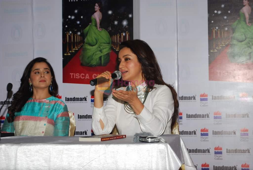 Simone Singh, Tisca Chopra at Tisca Chopra's book launch in Landmark, Mumbai on 18th Feb 2014
