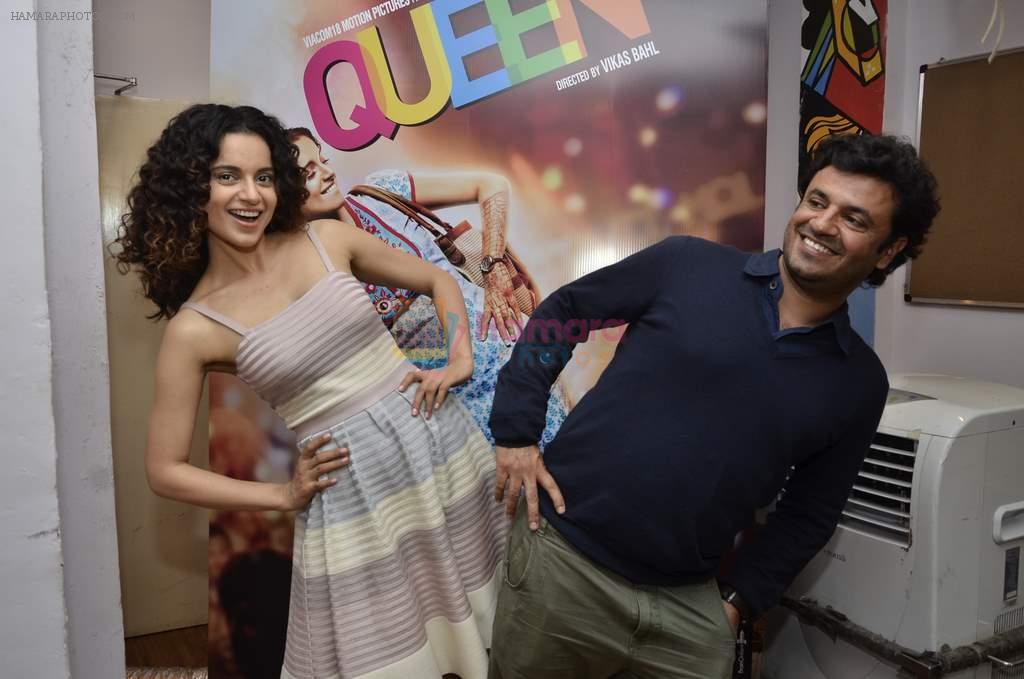 Kangana Ranaut, Vikas Bahl promotes Queen in Andheri, Mumbai on 22nd Feb 2014