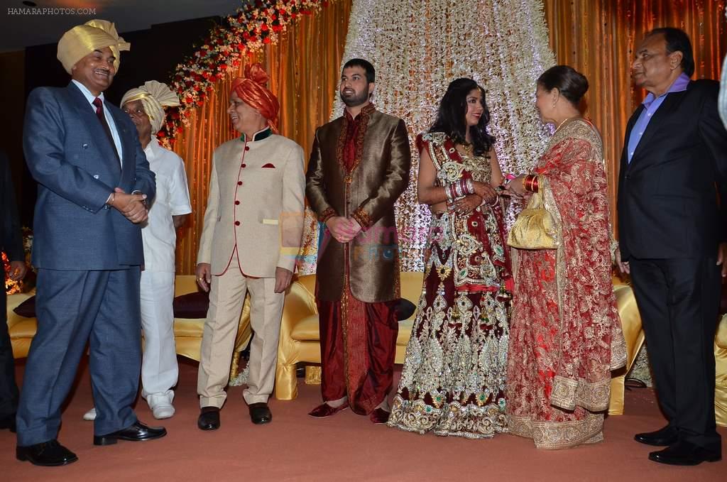 Govind Namdeo at Rajiv and Megha's wedding reception in Sahara Star, Mumbai on 25th Feb 2014