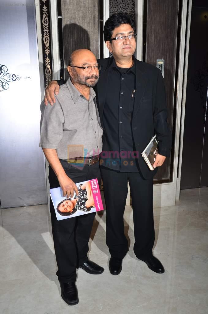 Govind Nihalani, Parsoon Joshi at Plan India's Meri Beti Meri Shakti book launch in Palladium, Mumbai on 26th Feb 2014