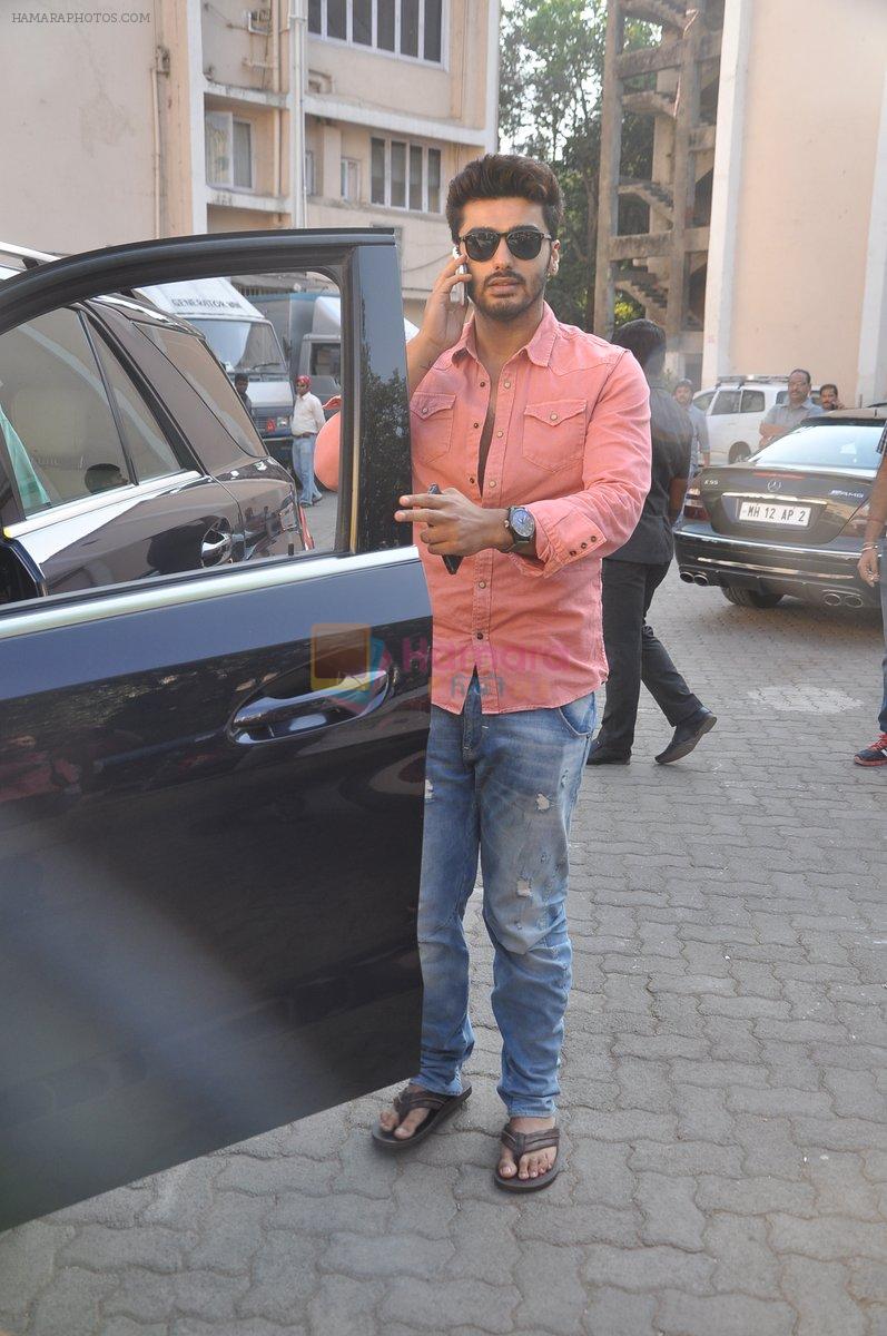 Arjun Kapoor snapped at a magazine shoot in Mumbai on 27th Feb 2014