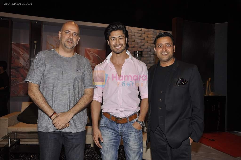 Vidyut Jamwal at Scent of a Man play in Nehru, Mumbai on 1st March 2014