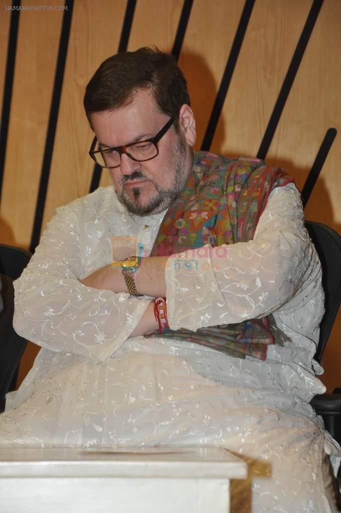 Nitin Mukesh with celebs protest Subrata Roy's arrest in Mumbai on 2nd March 2014
