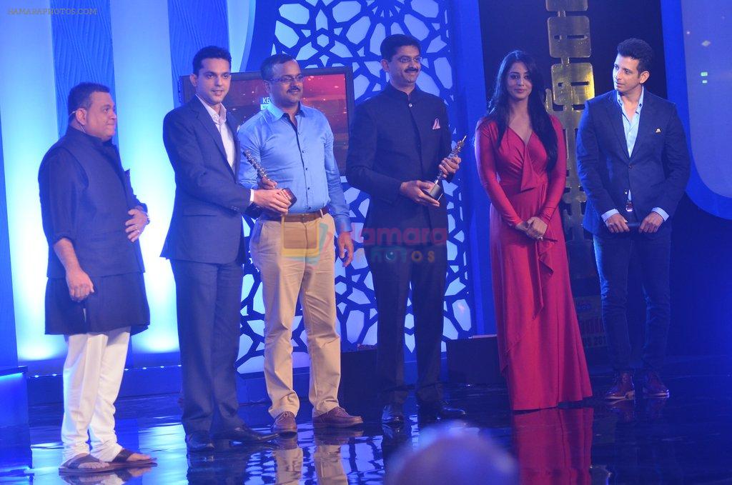 Kunal Vijaykar, Mahie Gill, Sharman Joshi at Foodie Awards 2014 in ITC Grand Maratha, Mumbai on 10th March 2014