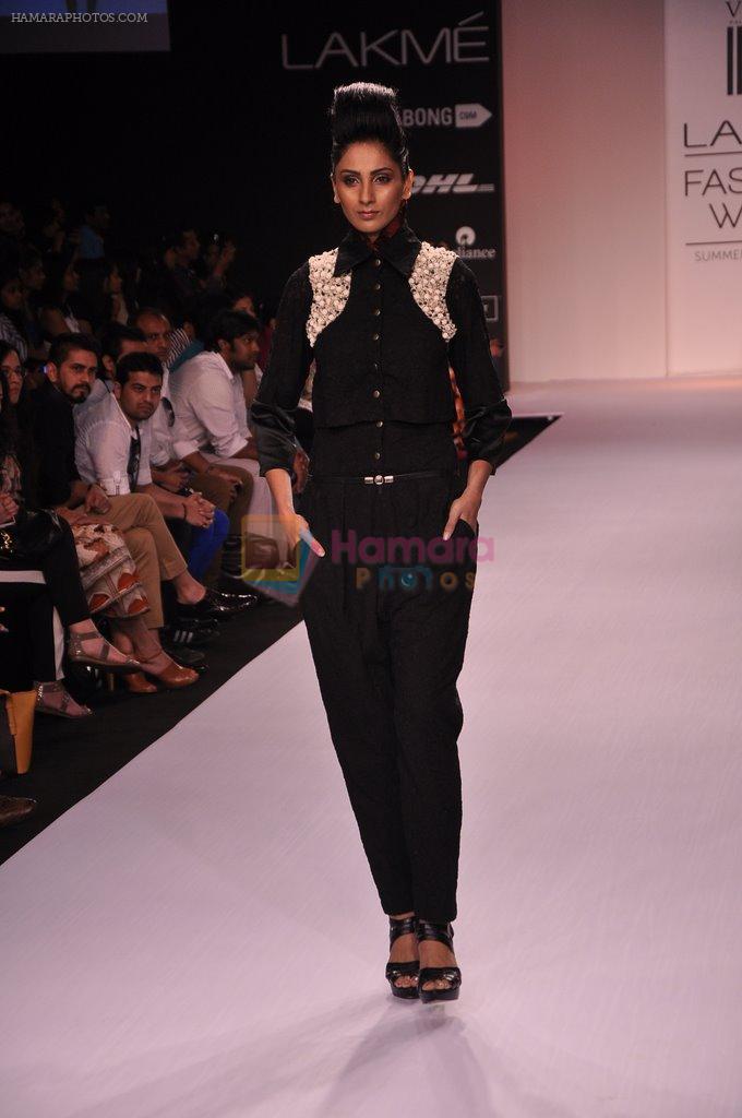 Model walk for VERB Show at LFW 2014 Day 2 in Grand Hyatt, Mumbai on 13th March 2014