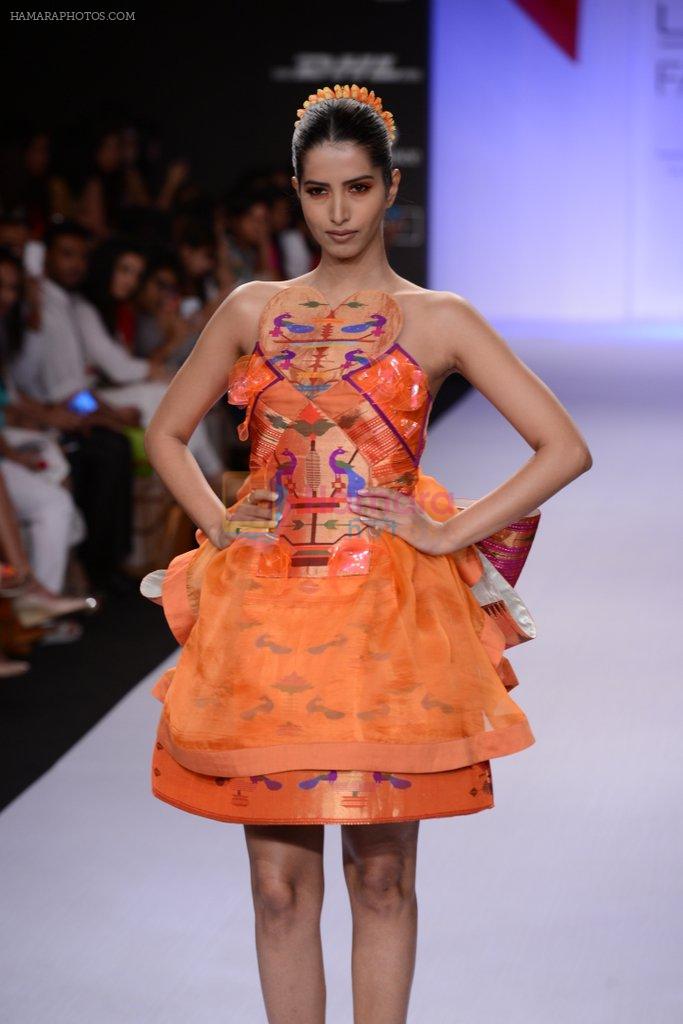 Model walk for Swapnil Shinde Show at LFW 2014 Day 3 in Grand Hyatt, Mumbai on 14th March 2014