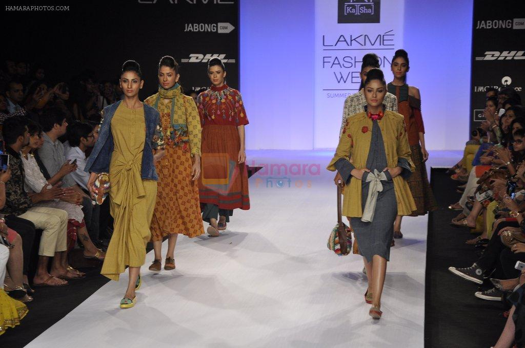 Model walk for Kasha Show at LFW 2014 Day 3 in Grand Hyatt, Mumbai on 14th March 2014