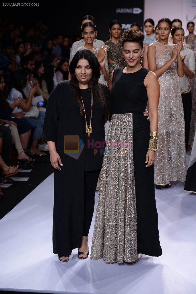Neha Dhupia walk for Payal Singhal Show at LFW 2014 Day 2 in Grand Hyatt, Mumbai on 13th March 2014