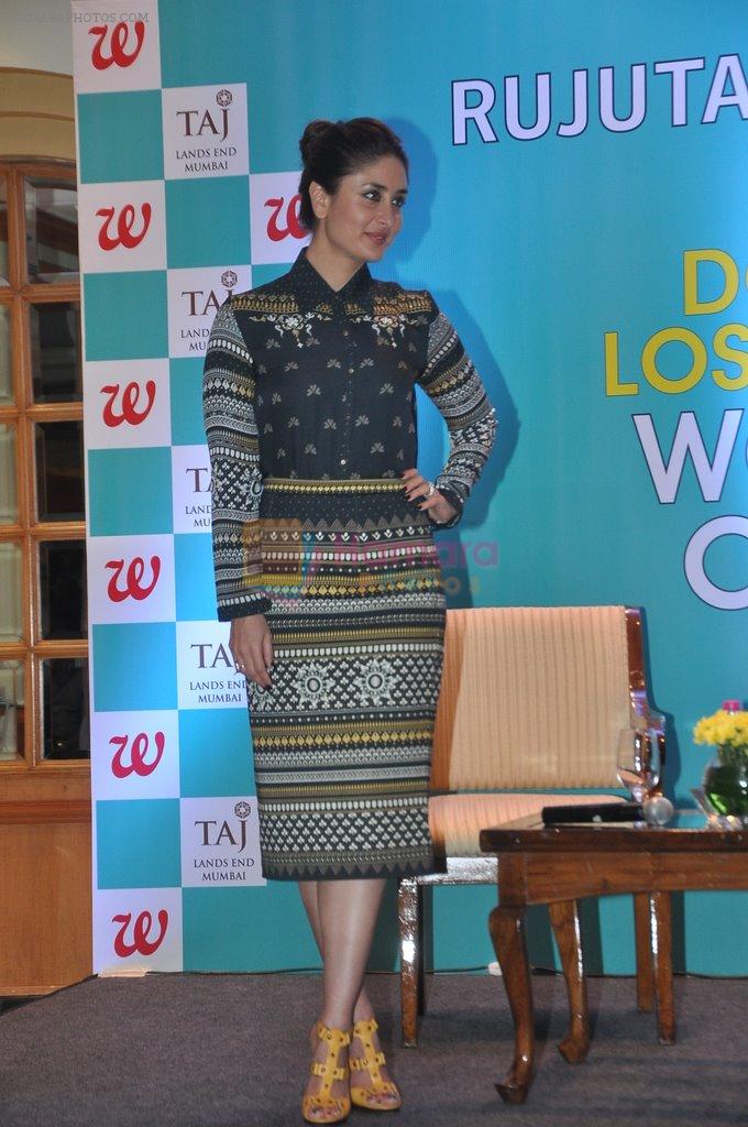 Kareena Kapoor at Rujuta Diwekar's book launch in Mumbai on 15th March 2014