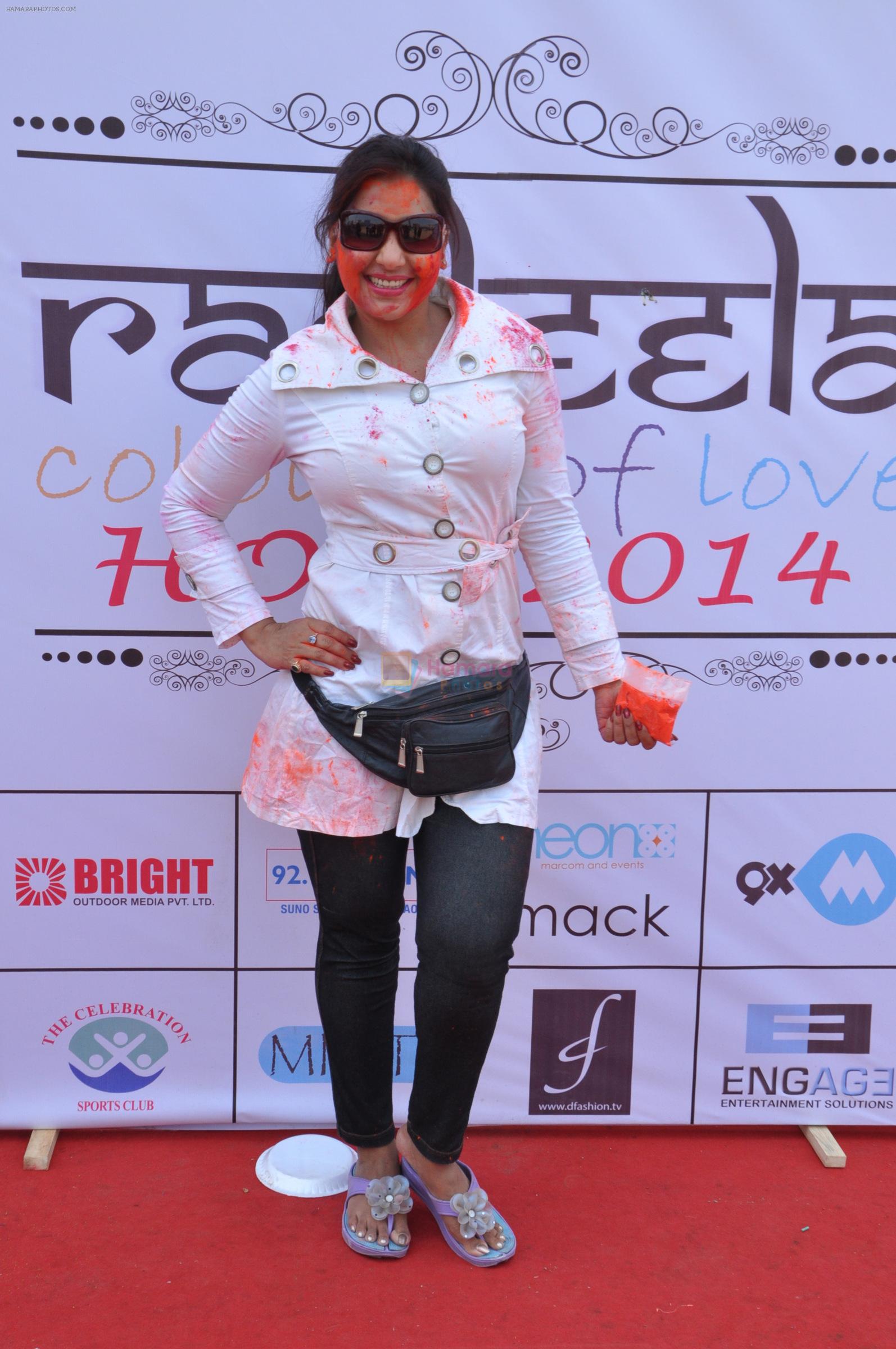 Mansi Pritam at Rasleela Holi 2014 by Mack & Neon 88 in Mumbai on 17th March 2014