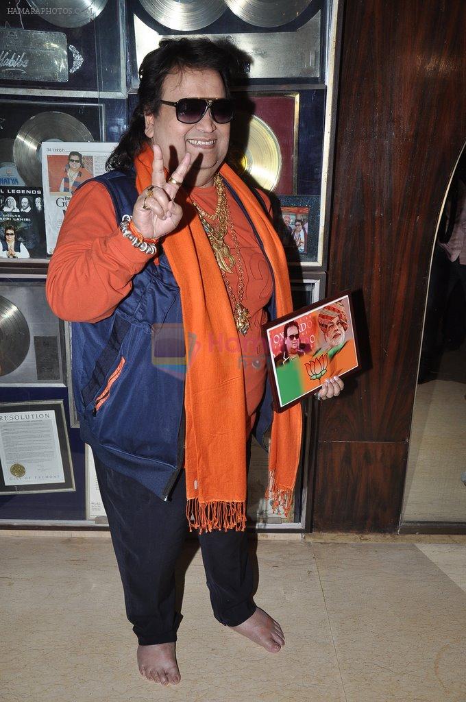 Bappi Lahiri plugs BJP at home in Mumbai on 21st March 2014