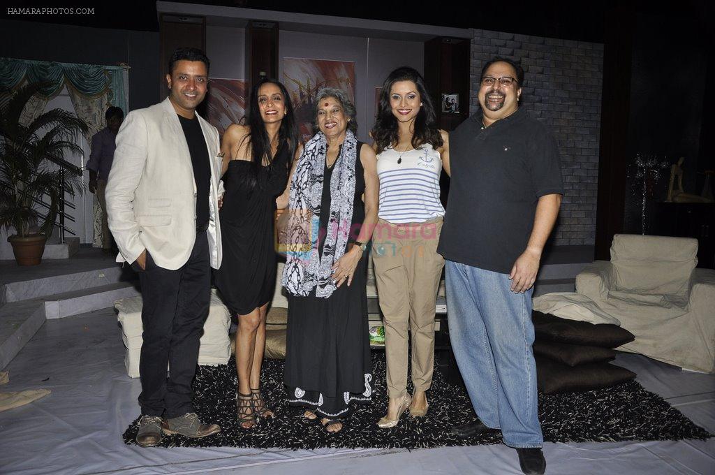 Dolly Thakore at Scent of a man play screening in St Andrews, Mumbai on 23rd March 2014