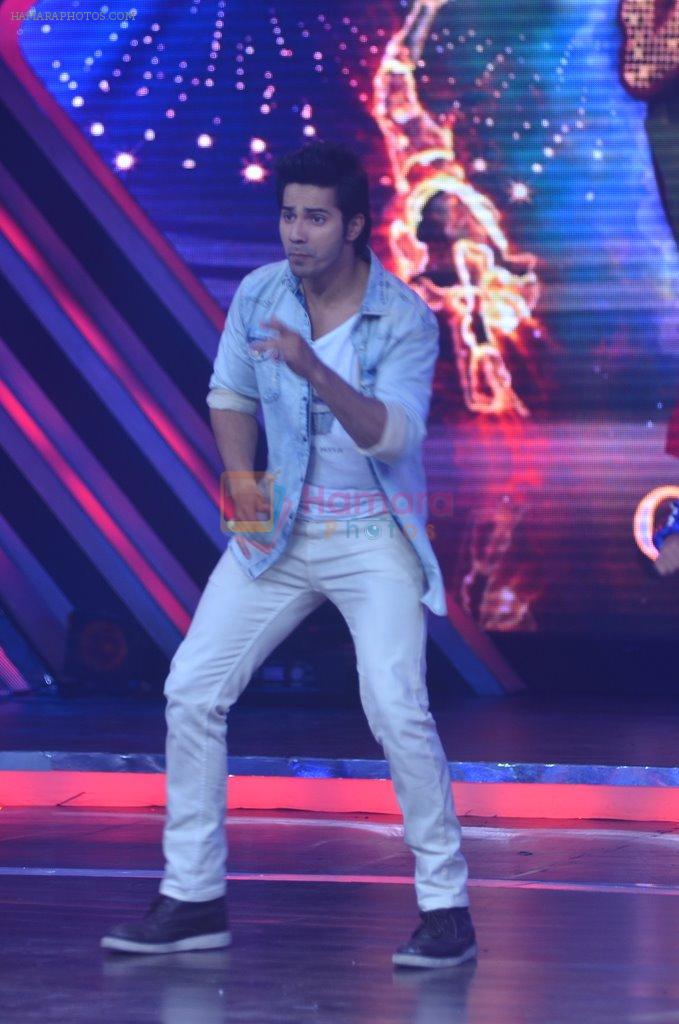 Varun Dhawan on the sets of Boogie Woggie grand finale in Malad, Mumbai on 25th March 2014