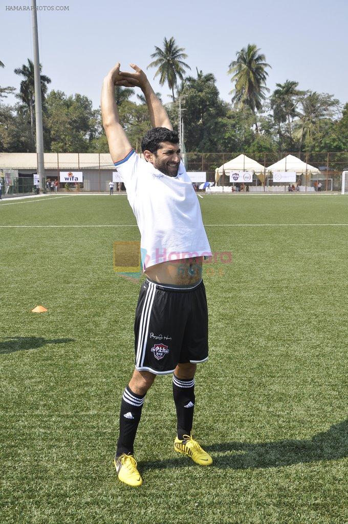 Aditya Raoy Kapur at Celebrity Football Match 2014 in Mumbai on 29th March 2014
