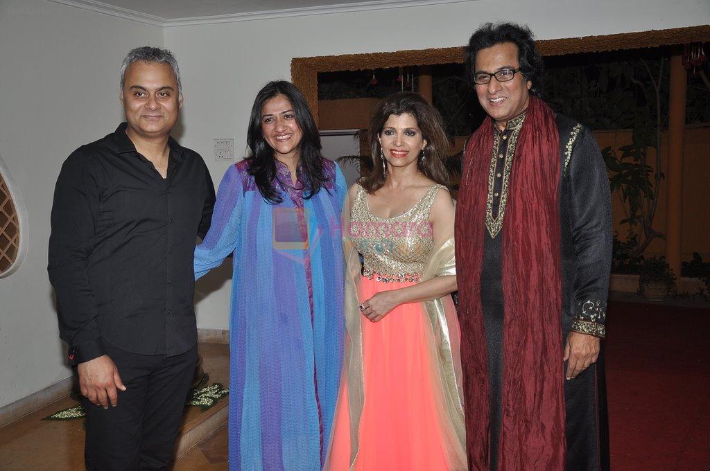 Talat Aziz, Bina Aziz at Music Mania's Shaam -e-Qwwali in Mumbai on 30th March 2014