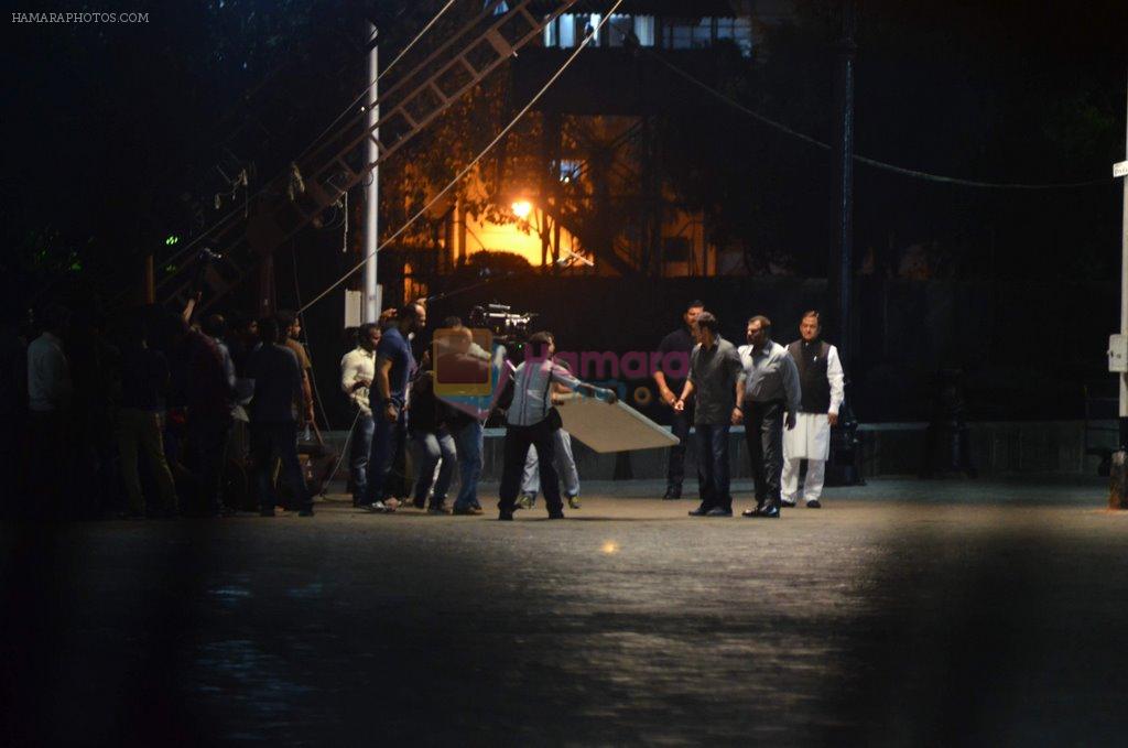 Ajay Devgan on location of Singham 2 in Mumbai on 6th April 2014