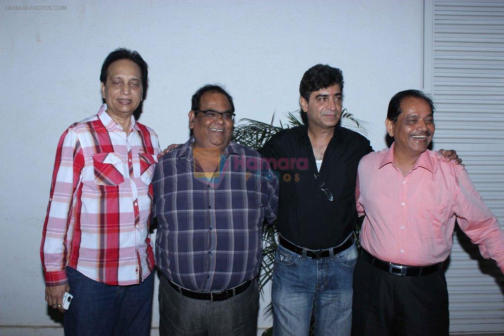 Satish Kaushik, Indra Kumar at Dekh Tamasha Dekh spcecial screening in Mumbai on 13th April 2014