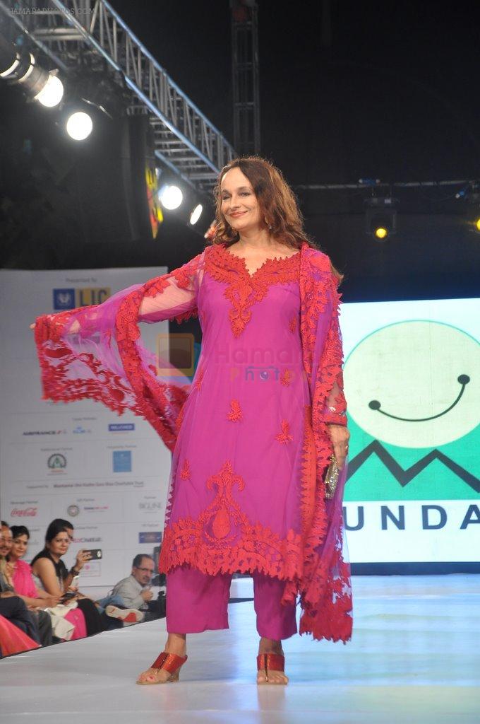 Soni Razdan walks for Sonakshi Raaj at Save Girl Child show in ITC Parel, Mumbai on 19th April 2014
