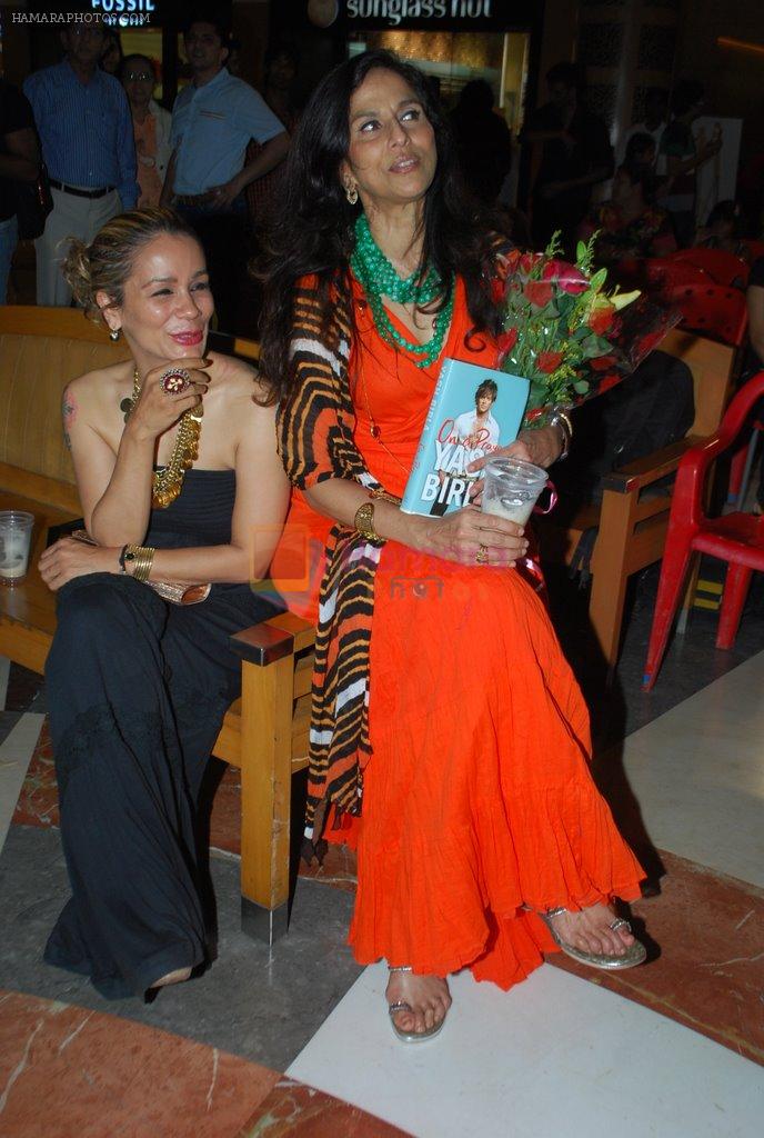 Shobhaa De at Yash Birla's On A Prayer Book Launch in Crossword, Inorbit Mall, Mumbai on 22nd April 2014