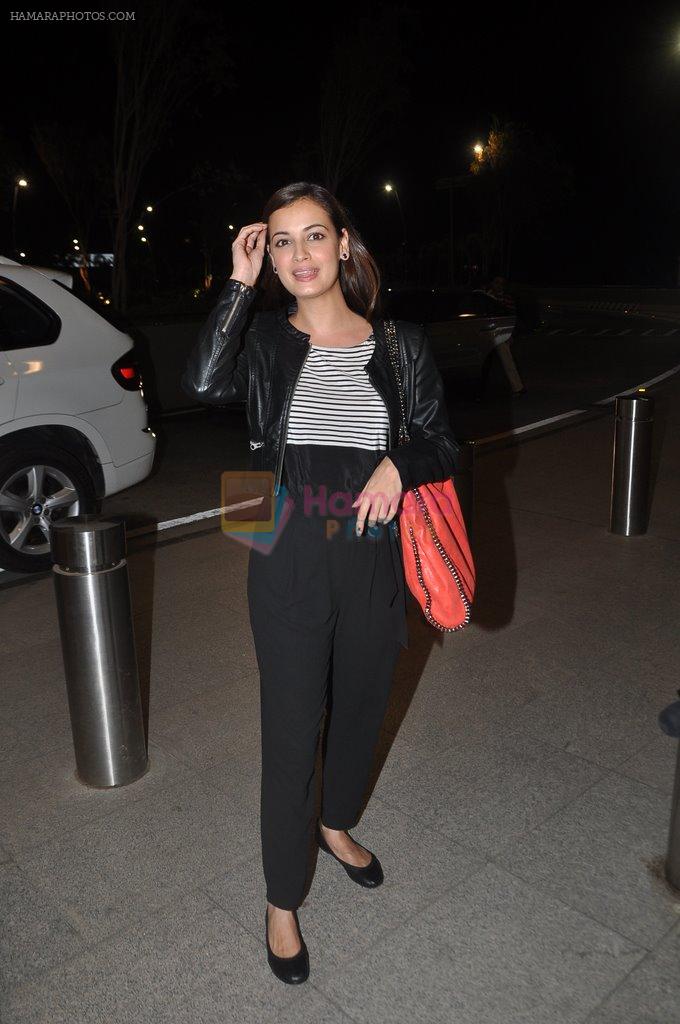 Dia Mirza at IIFA Day 4 departures in Mumbai Airport on 24th April 2014