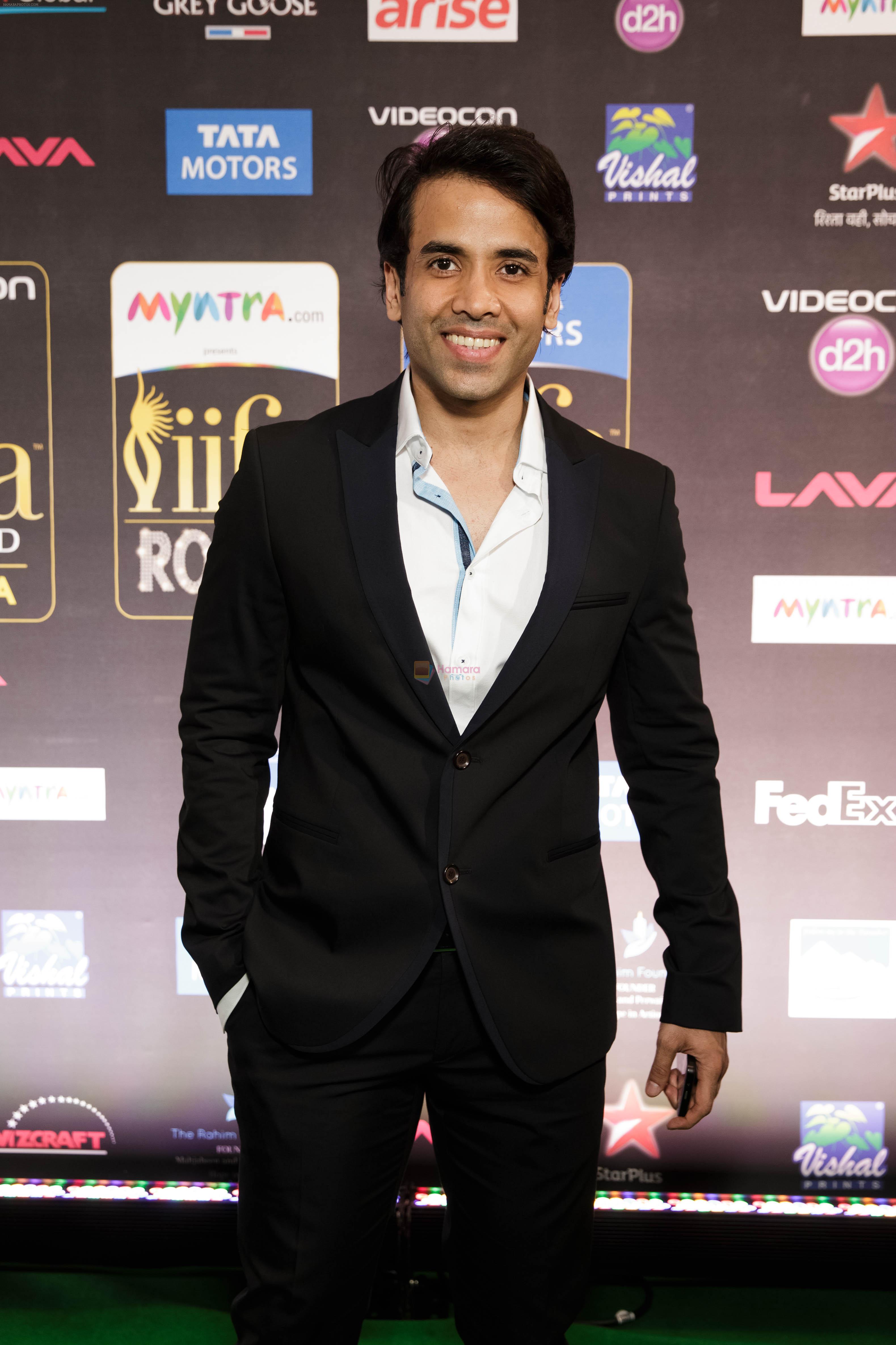 Tusshar Kapoor at IIFA ROCKS Green Carpet in Tampa Convention Center on 24th April 2014