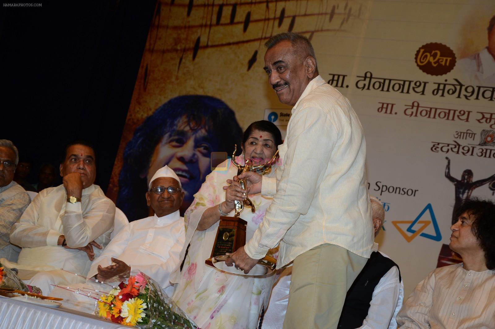 Shivaji Satam at Master Deenanath Mangeshkar awards in Mumbai on 24th April 2014
