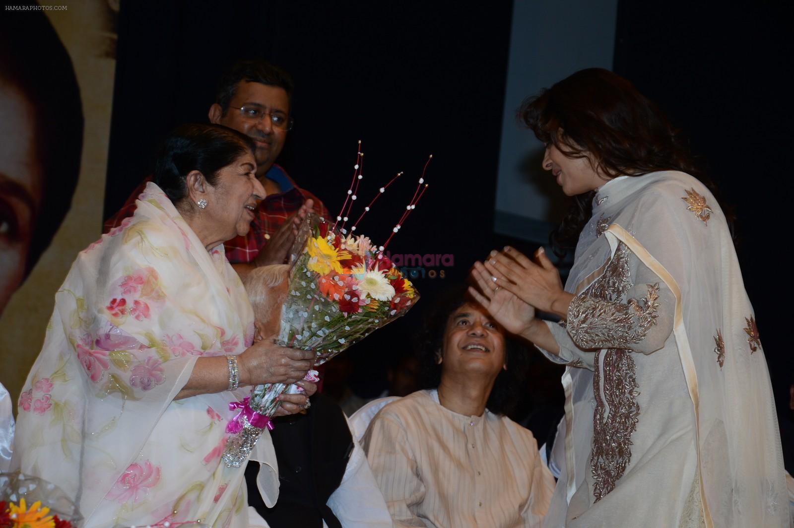 Juhi Chawla at Master Deenanath Mangeshkar awards in Mumbai on 24th April 2014
