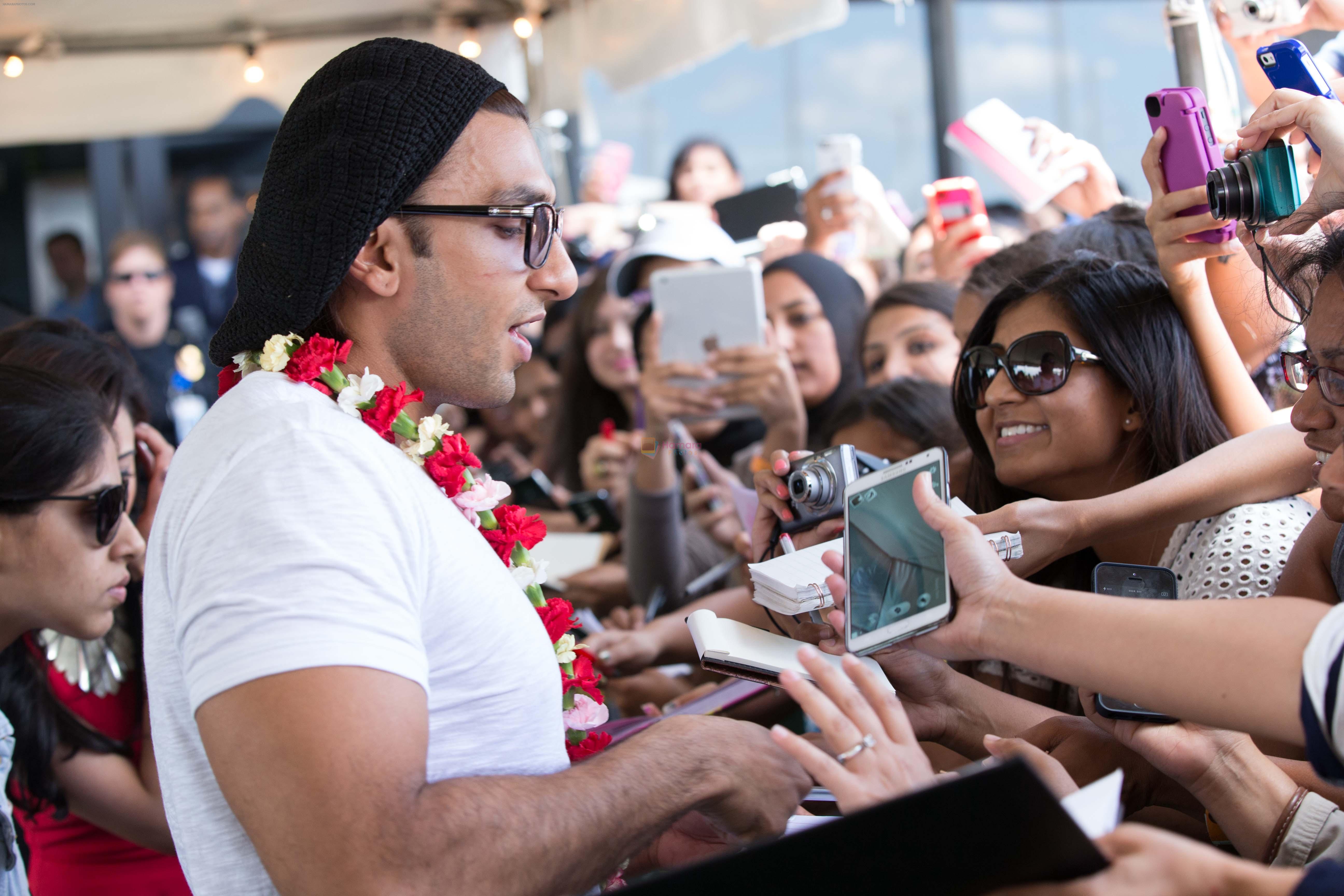 Ranveer Singh arrives at Tampa International Airpot on 25th April 2014 for IIFA