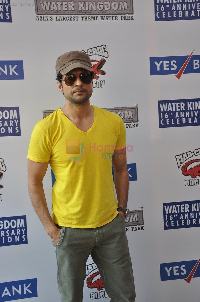 Rajeev Khandelwal at Waterkingdom to celebrate its 16th Anniversary and promote Samrat & Co. in Mumbai on 27th April 2014