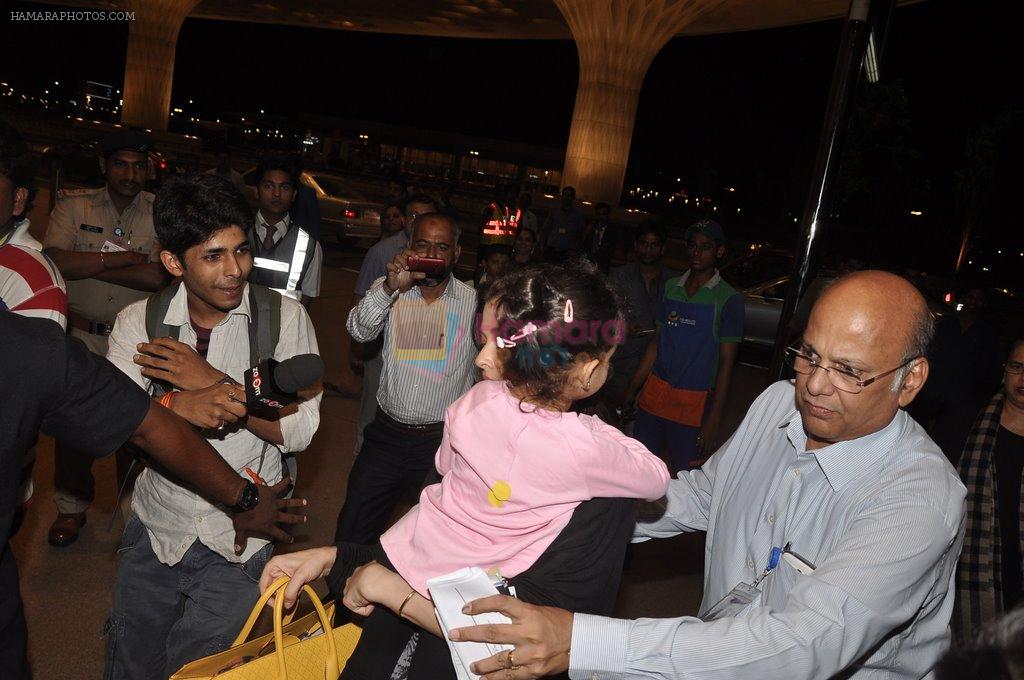 Aishwarya Rai Bachchan Goes To Cannes in Mumbai Airport on 14th May 2014