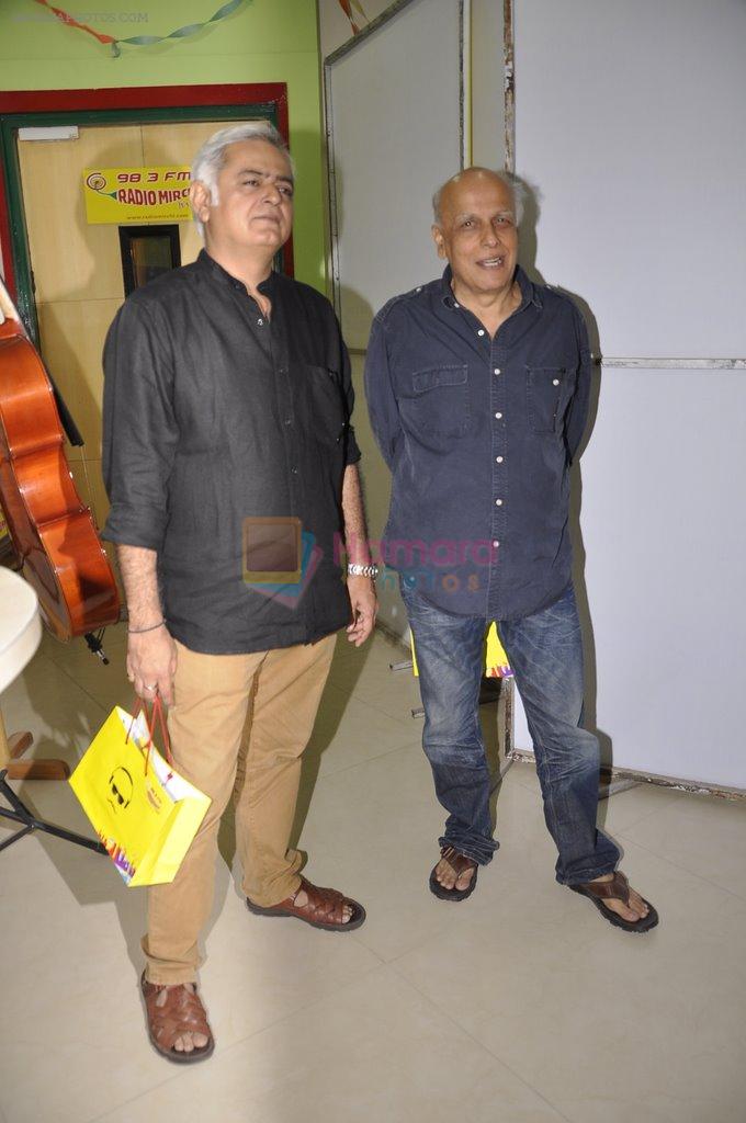 Hansal Mehta, Mahesh Bhatt at CityLights Movie Promotions at Radio Mirchi  on 14th May 2014