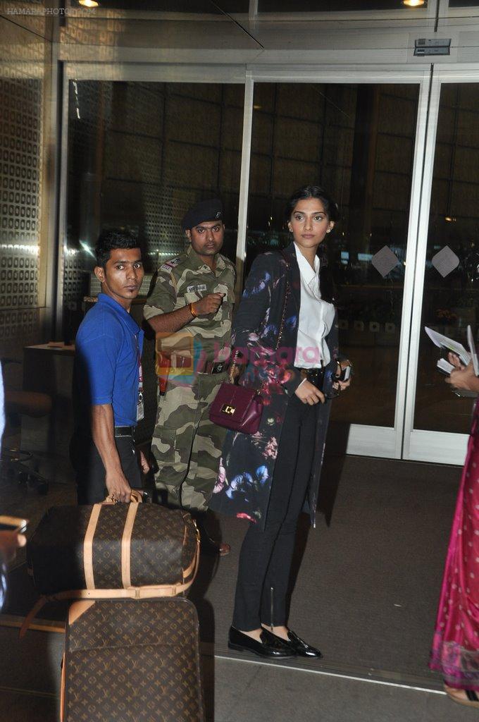 Sonam Kapoor and Rhea Kapoor leave for Cannes in Airport, Mumbai on 16th May 2014