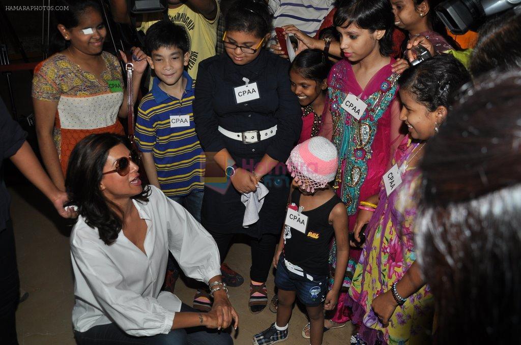 Sushmita Sen spends time with kids in PVR, Mumbai on 22nd May 2014