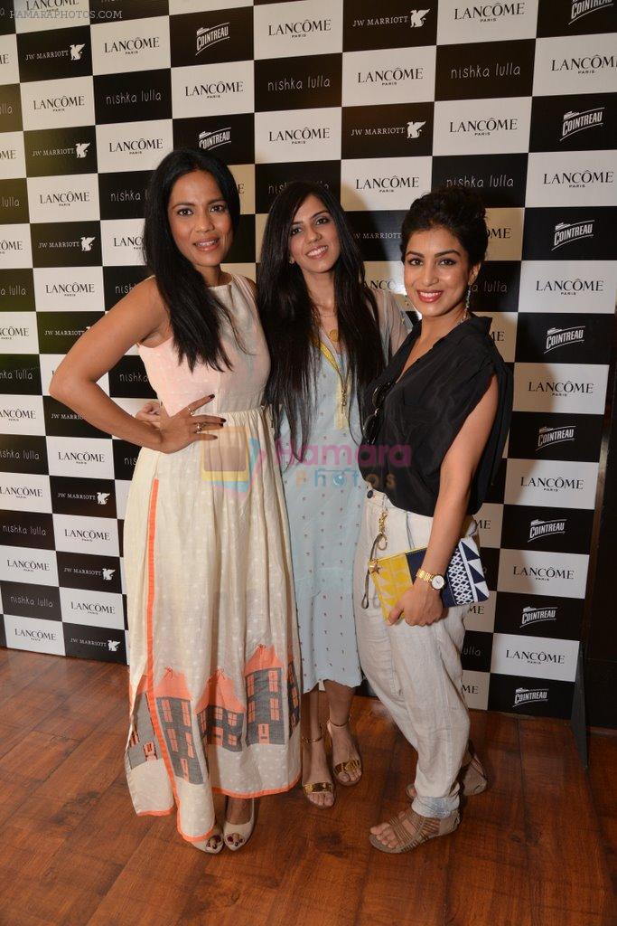 Priyanka Bose, Nishka Lulla, Pallavi Sharda at Lancome's Miracle Air De Teint launch in association with Nishka Lulla in Spices, Mumbai on 22nd May 2014