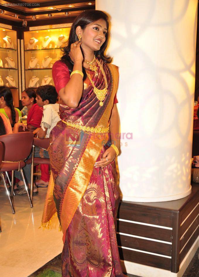 Eesha Telugu Actress wedding Saree photos