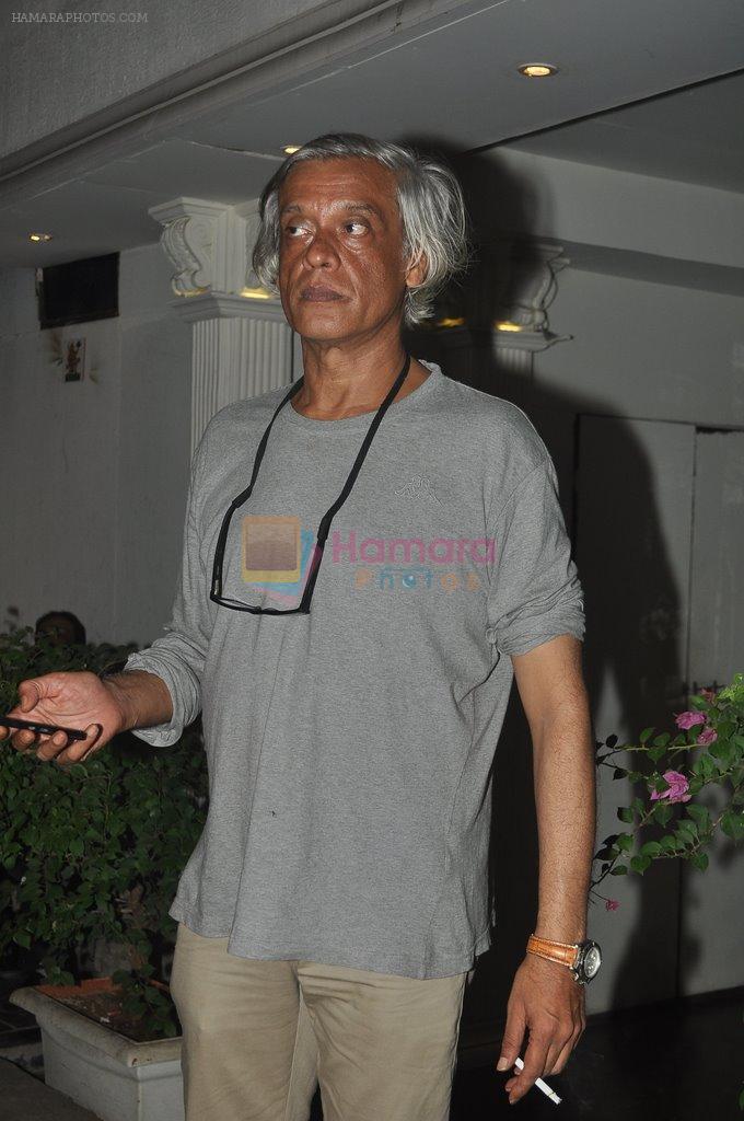 Sudhir Mishra at Shahid Kapoor's bash for dad Pankaj Kapur in Villa 69, Mumbai on 28th May 2014
