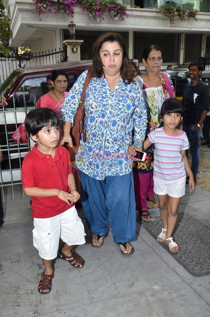 Farah Khan snapped with her kids in Mumbai on 30th May 2014