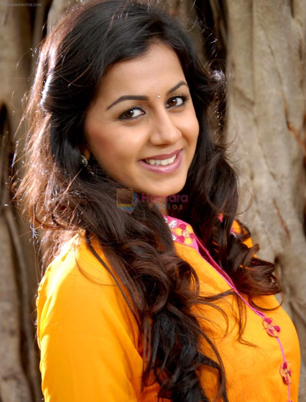 Nikki Galrani Actress Photos Stills Gallery