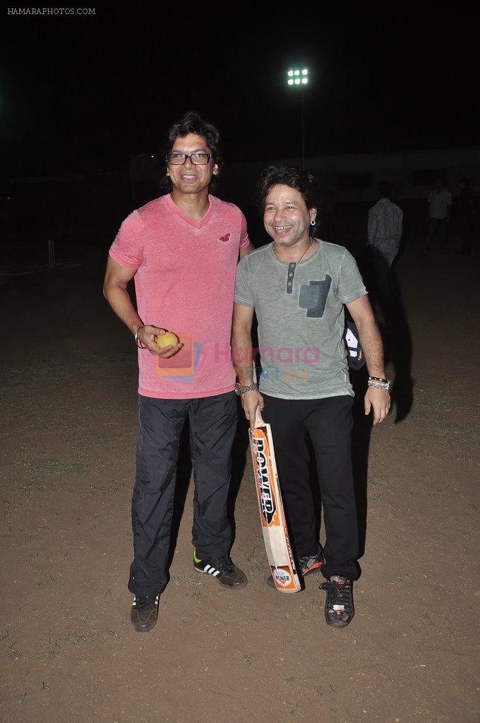 Shaan, Kailash Kher at celebrity cricket match in Juhu, Mumbai on 6th June 2014