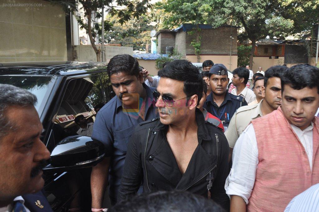 Akshay Kumar to launch Women safety defence centre in Andheri Sports Complex, Mumbai on 6th June 2014