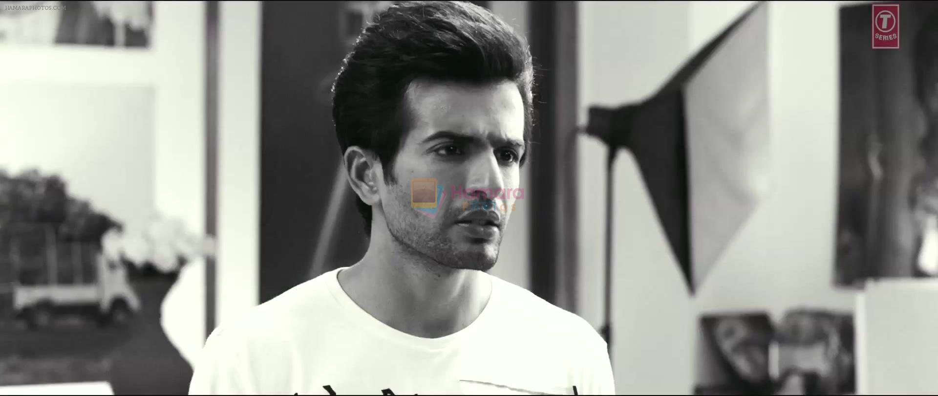 Jay Bhanushali in the still from movie Hate Story 2