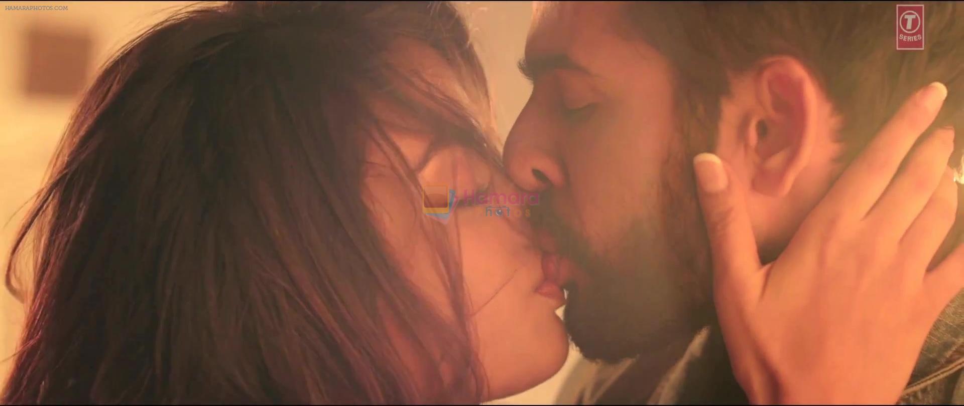 Jay Bhanushali and Surveen Chawla in stills from song Aaj Phir from movie Hate Story 2