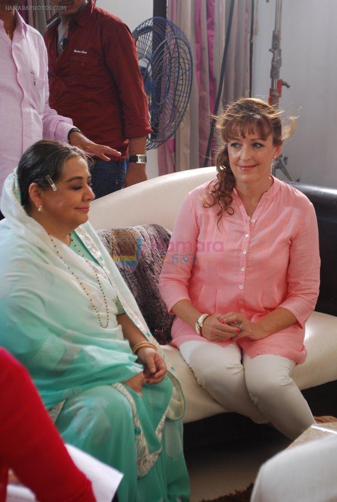 Farida Jalal on the sets of Bezubaan in Madh on 10th June 2014