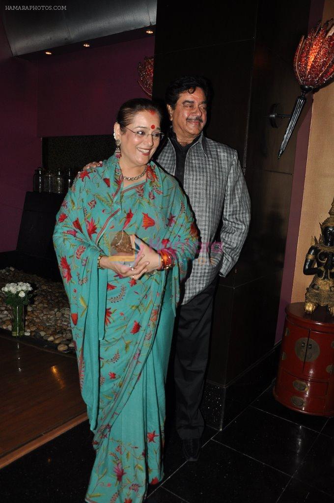 Poonam Sinha, Shatrughan Sinha at Shatrughan's success bash hosted by Pahlaj Nahlani in Spice, Mumbai on 14th June 2014