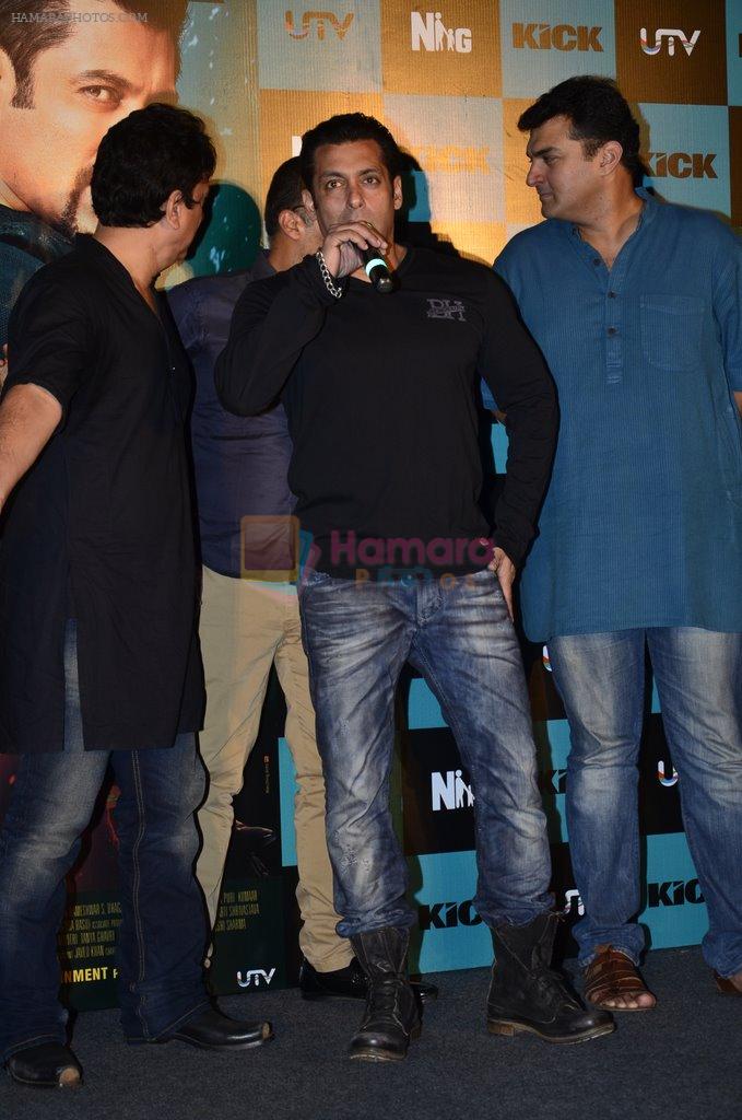 Salman Khan, Sajid Nadiadwala, Siddharth Roy Kapoor promote Klick in Gaiety, Mumbai on 15th June 2014