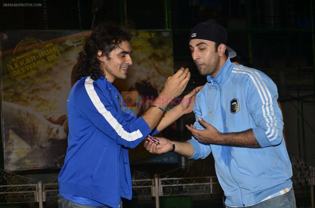 Imtiaz Ali with Ranbir Kapoor plays soccer with Armaan Jain to promote Lekar Hum Deewana Dil in Chembur, Mumbai on 17th June 2014