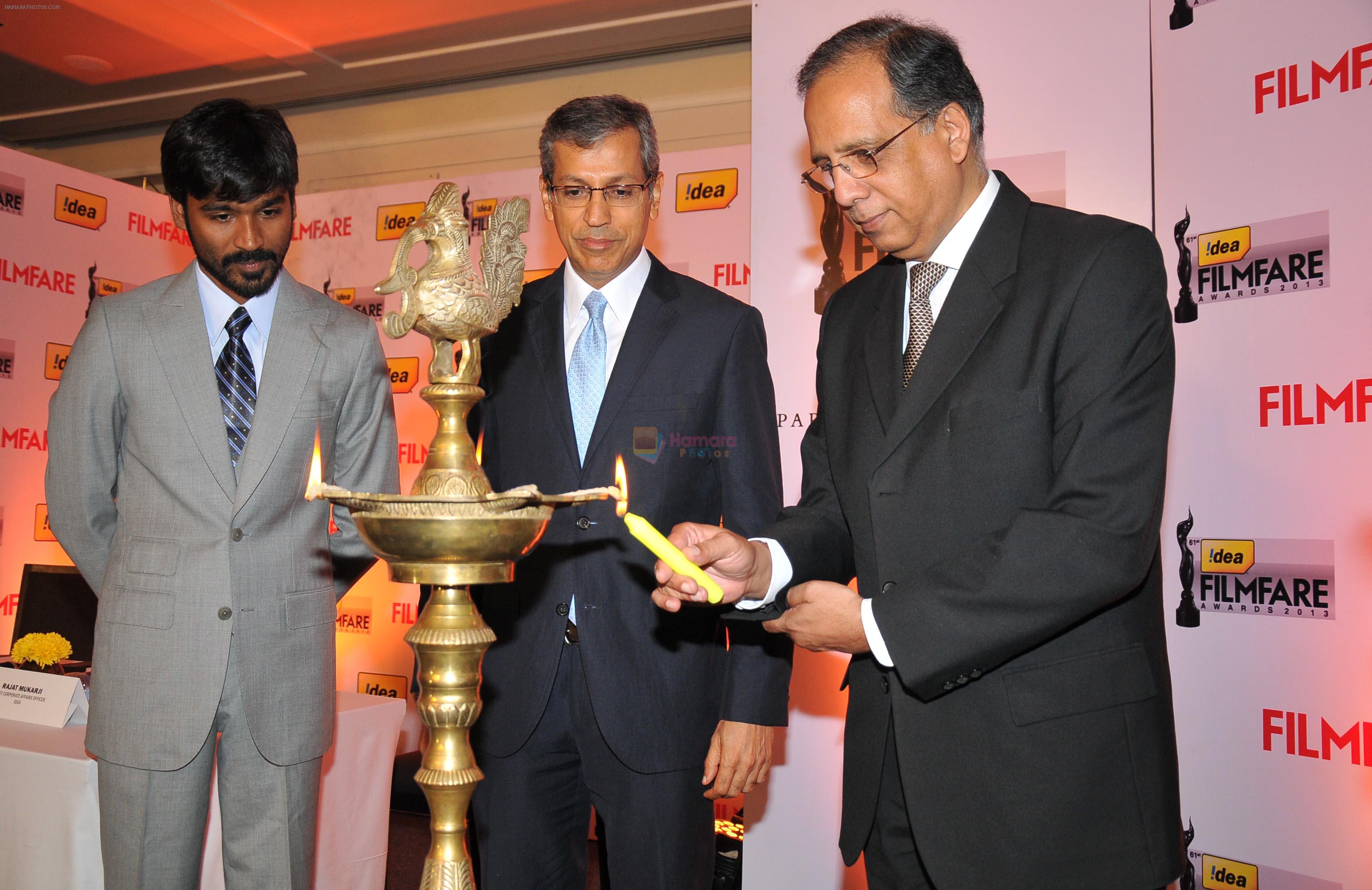 Dhanush, Mr. Tarun Rai (CEO, WWM) & Mr. Rajat Mukarji